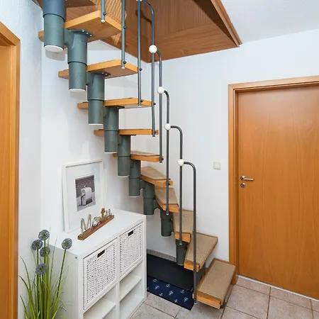 Neptun 10, 5 *